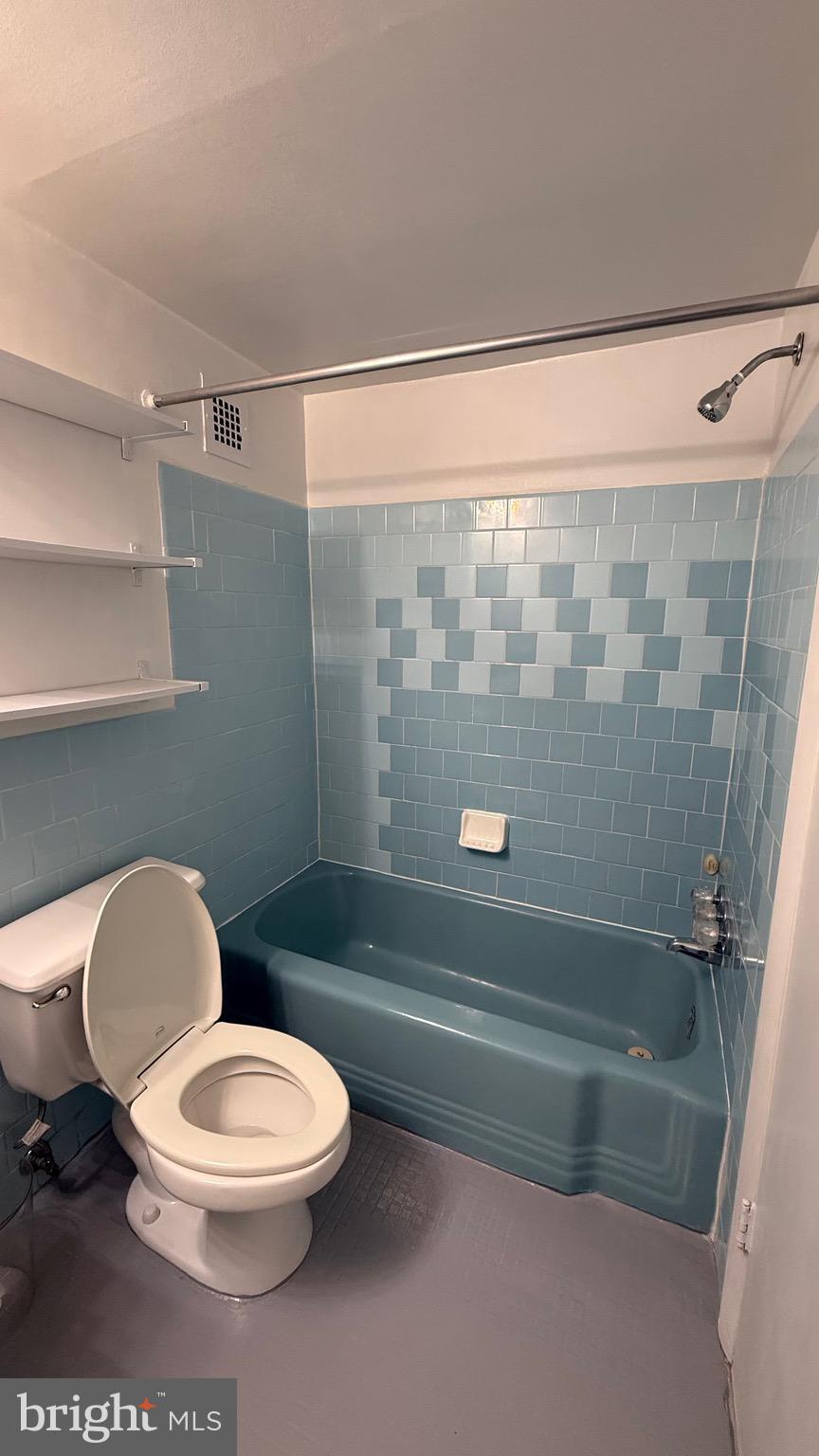 LAFAYETTE PARK CONDOMINIUM - Residential