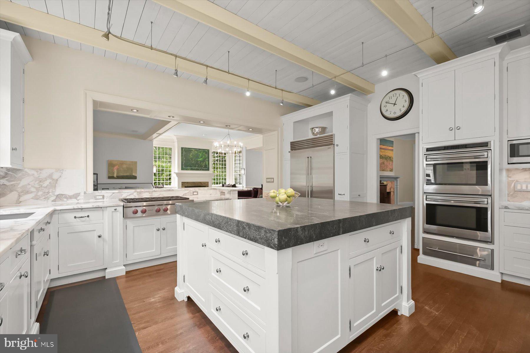 CHEVY CHASE VILLAGE - Residential