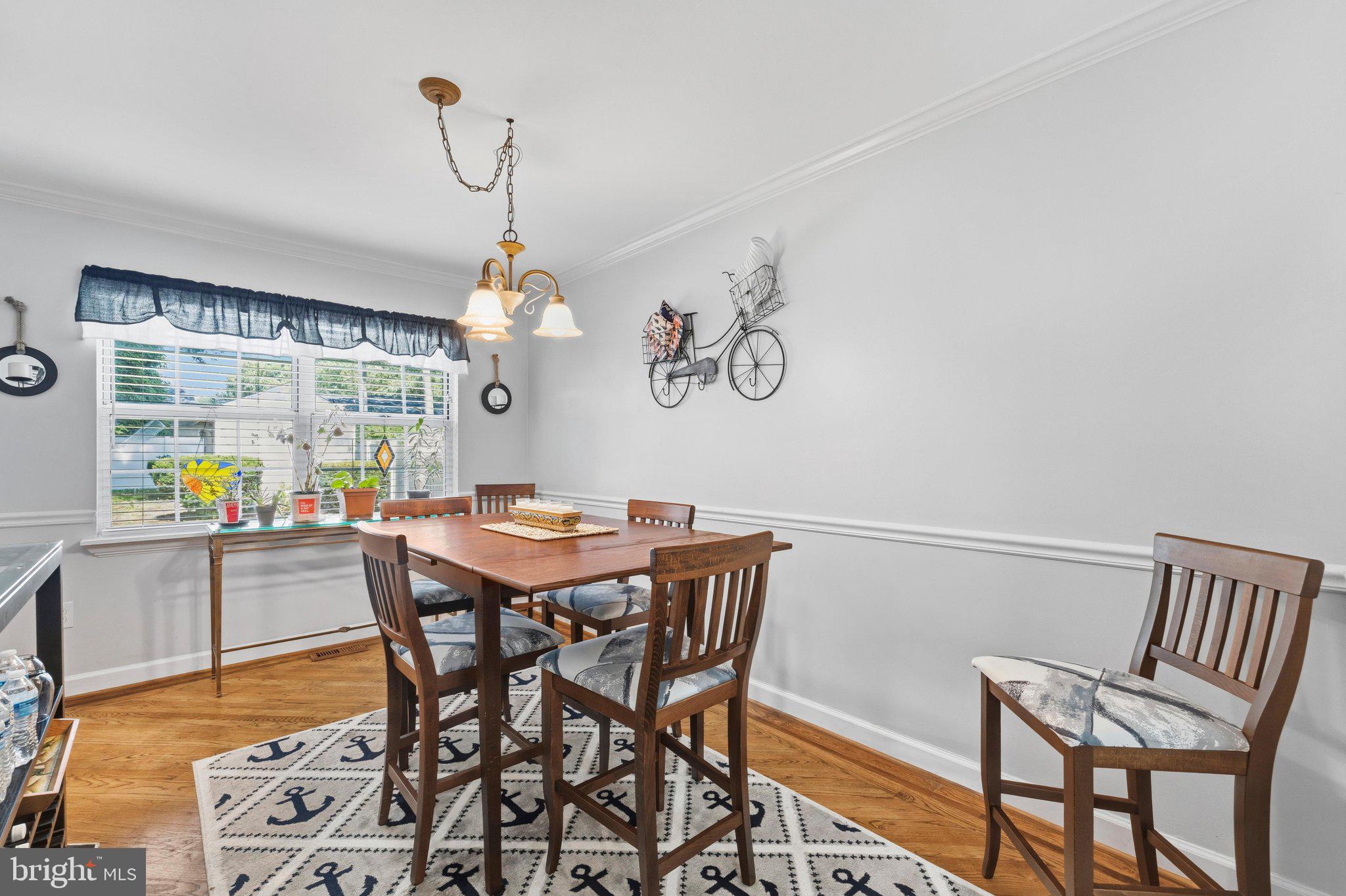ELMHURST - Residential