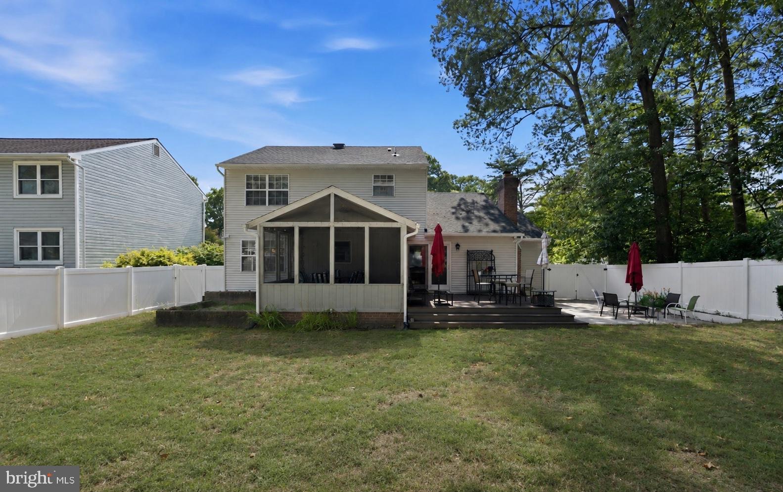 ELMHURST - Residential