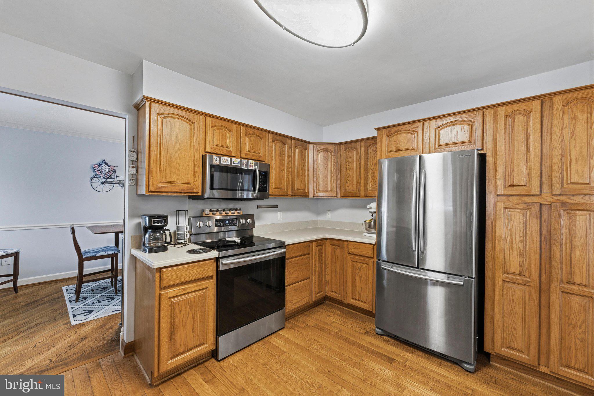 ELMHURST - Residential