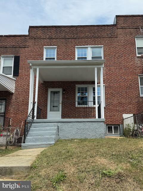 The renovations and updates have just been completed on this brick townhouse featuring 3 bedrooms and 2 full baths. Enter into the main level living room and adjacent kitchen with separate dining area. The kitchen has been updated with new cabinets, appliances, quartz counters and bright LED lighting. New LVP flooring throughout. On the upper level are 3 comfortable bedrooms and an update full bath. Downstairs is a family room/den area plus another full bath.  Take a look!