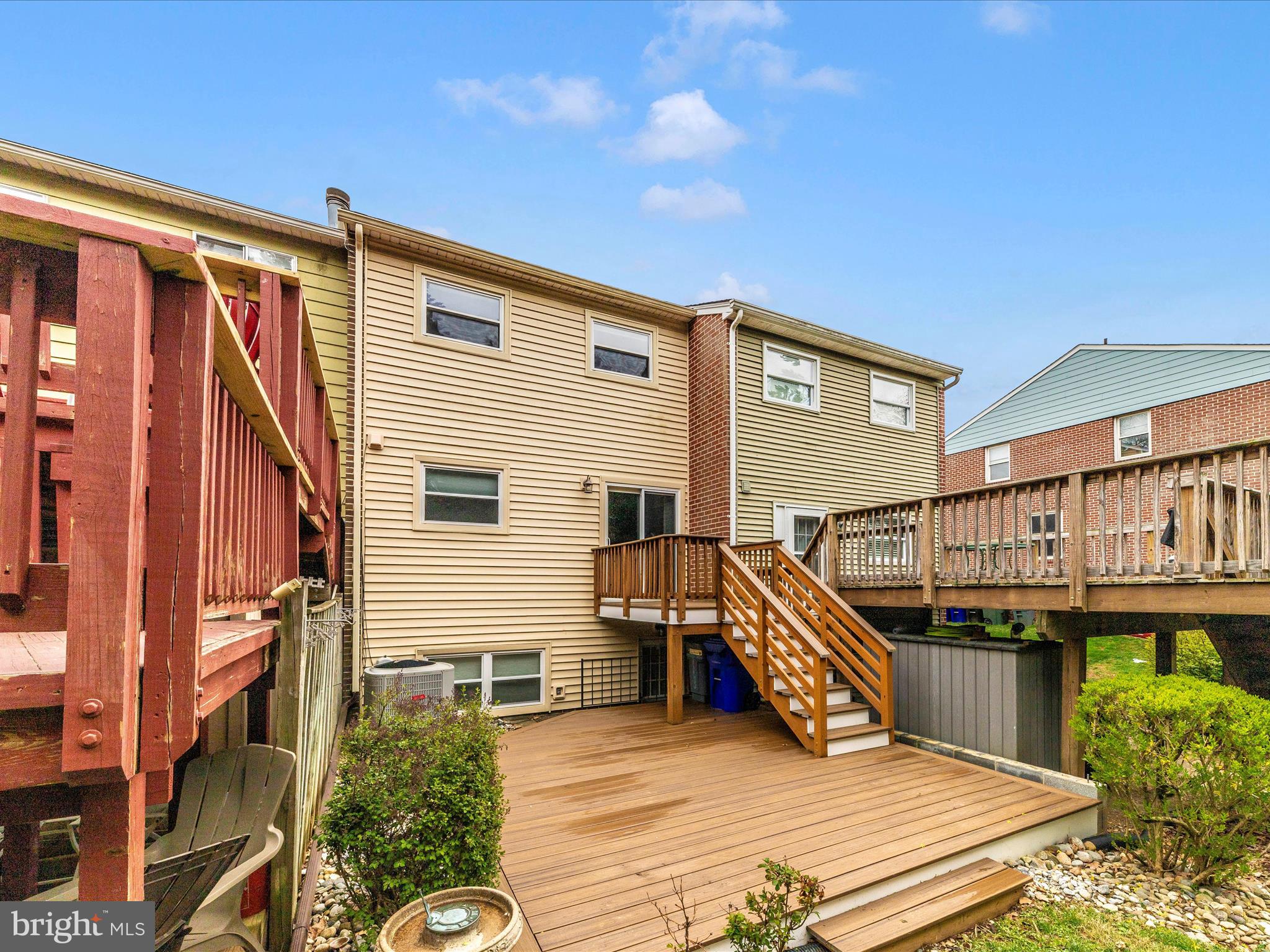 FRIENDLY ACRES - Residential