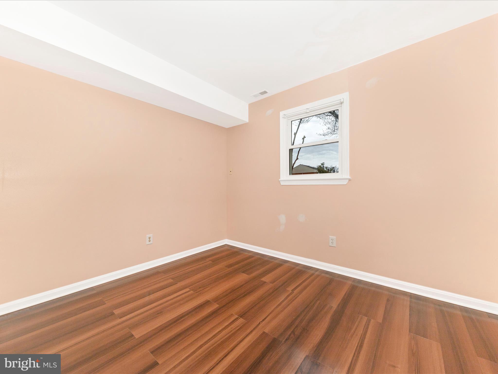 FRIENDLY ACRES - Residential