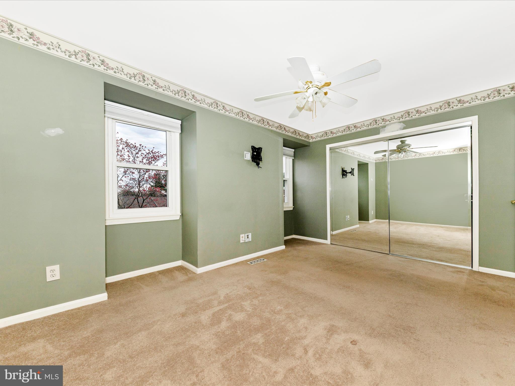 FRIENDLY ACRES - Residential