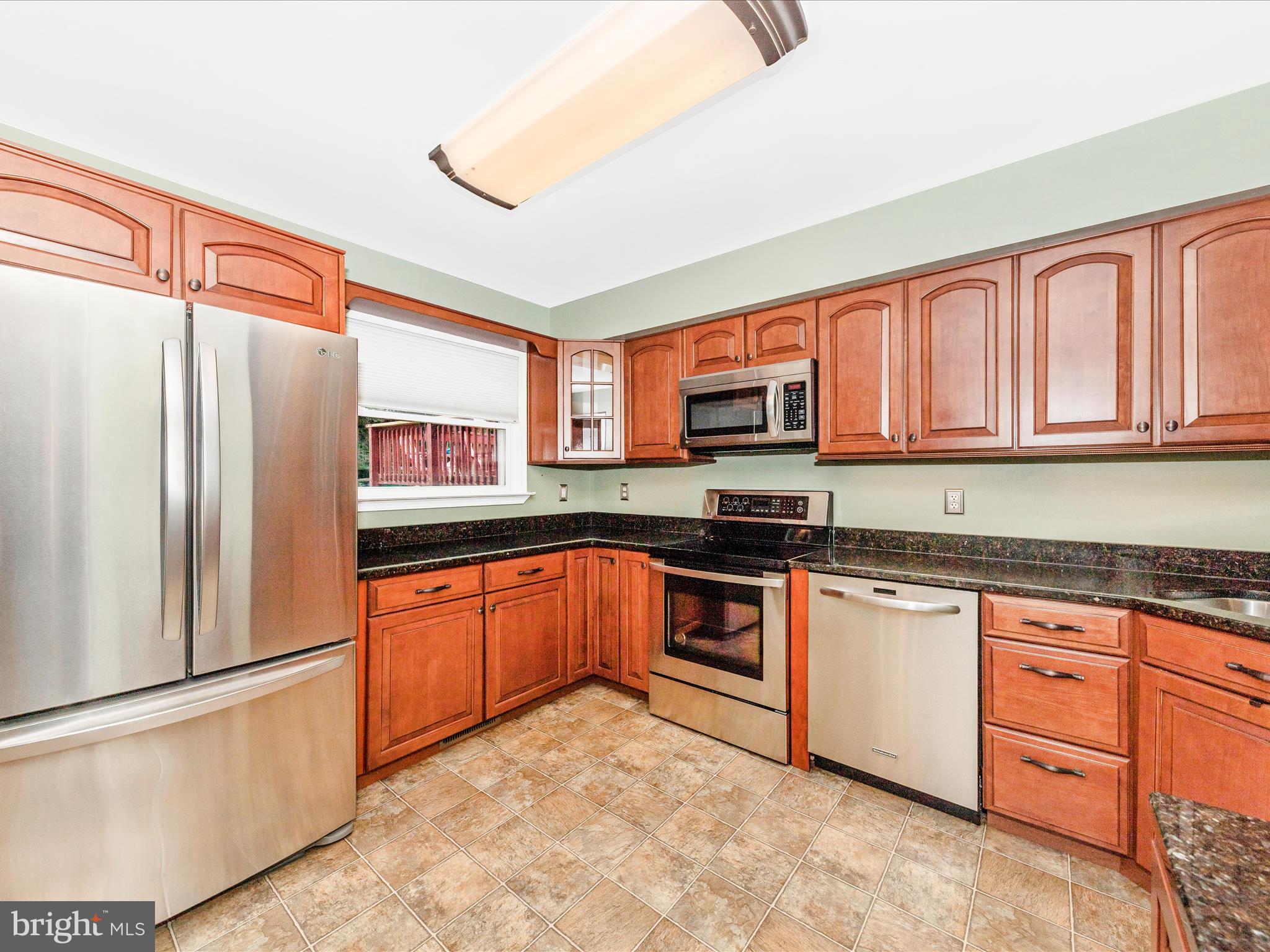 FRIENDLY ACRES - Residential