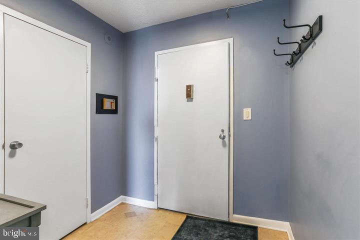 THE RIDGELY - Residential