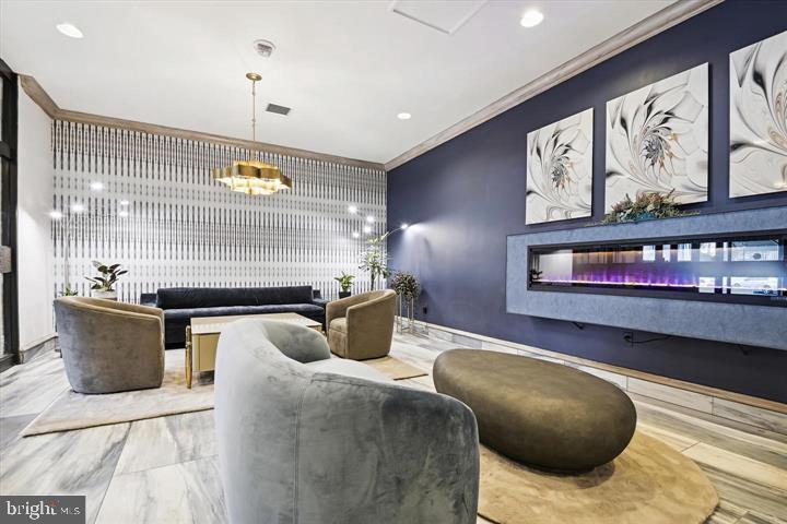 THE RIDGELY - Residential