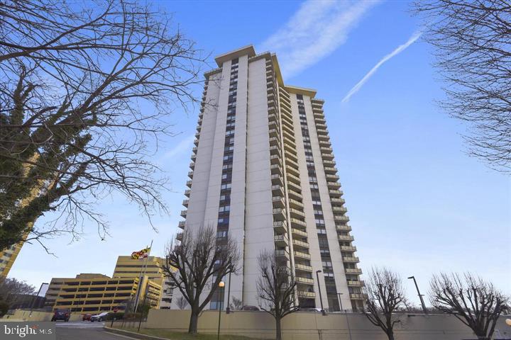 THE RIDGELY - Residential