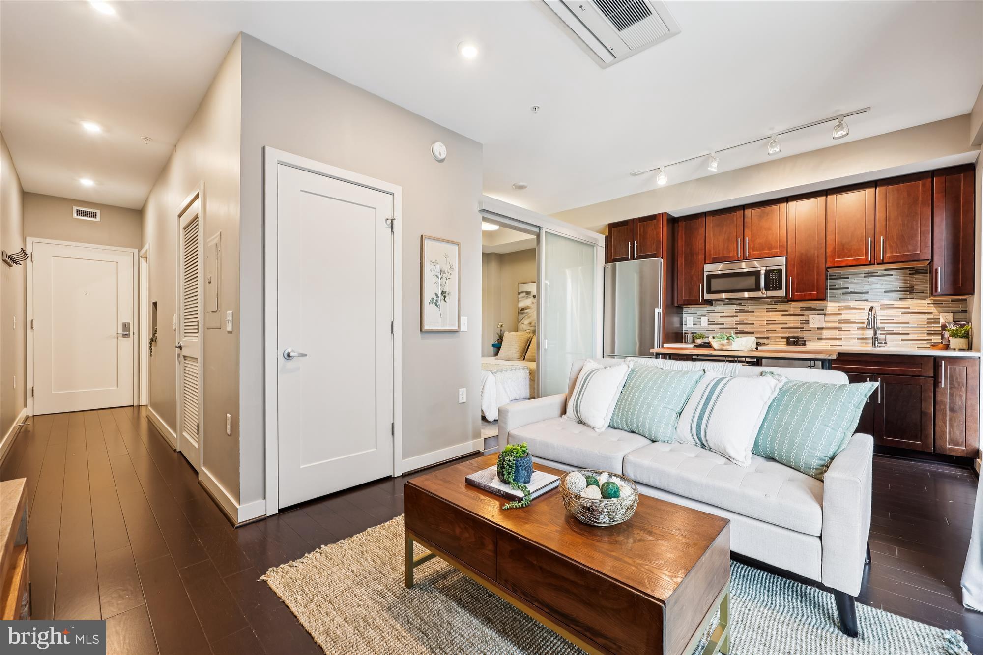 DOWNTOWN SILVER SPRING - Residential