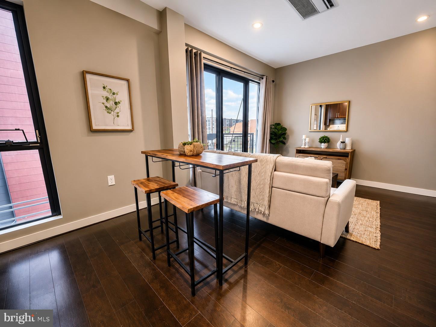 DOWNTOWN SILVER SPRING - Residential