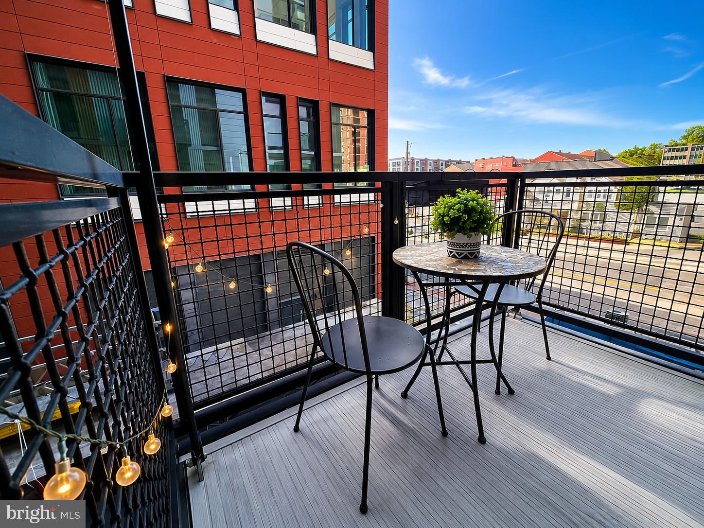 DOWNTOWN SILVER SPRING - Residential