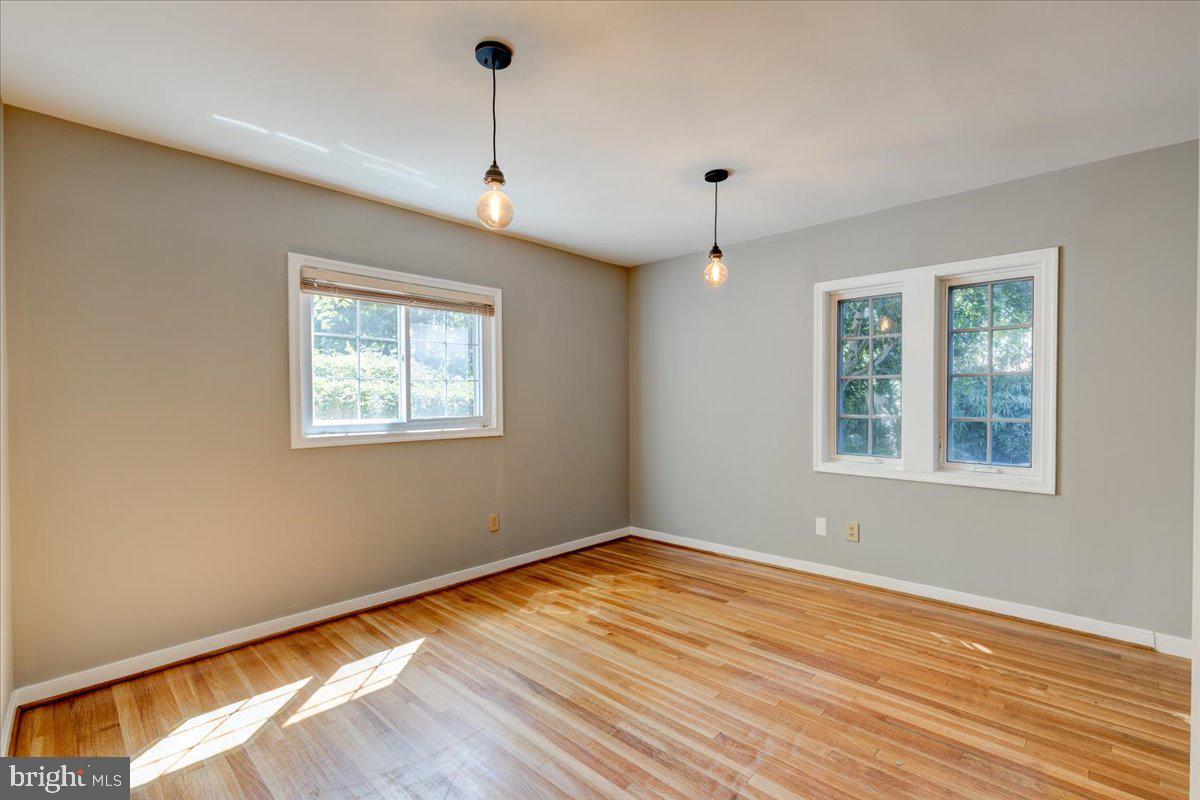 ADDISON HEIGHTS - Residential Lease
