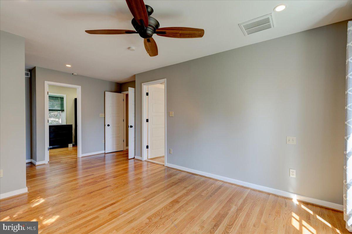 ADDISON HEIGHTS - Residential Lease