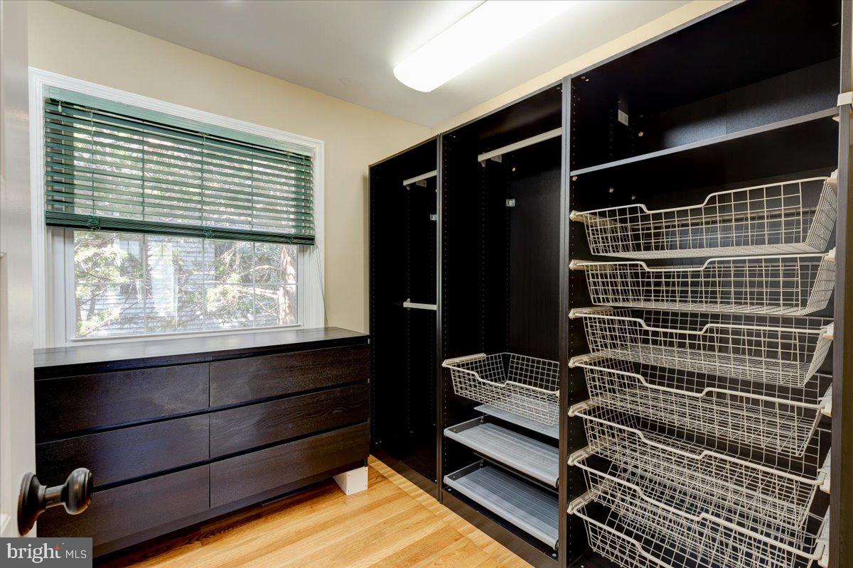ADDISON HEIGHTS - Residential Lease