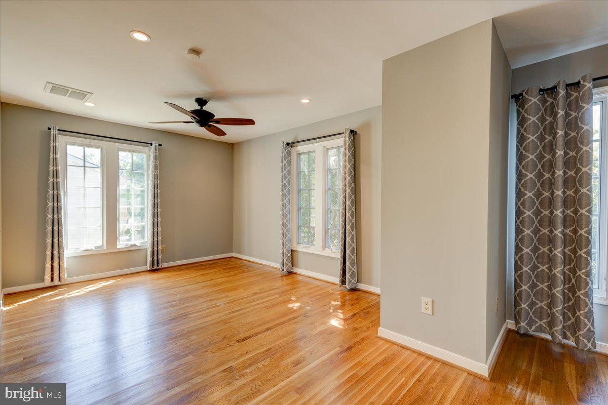 ADDISON HEIGHTS - Residential Lease