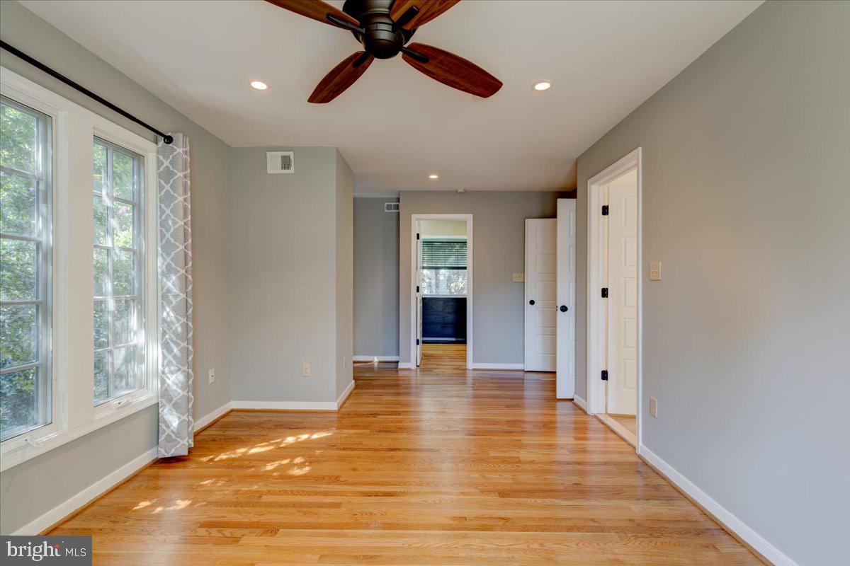 ADDISON HEIGHTS - Residential Lease