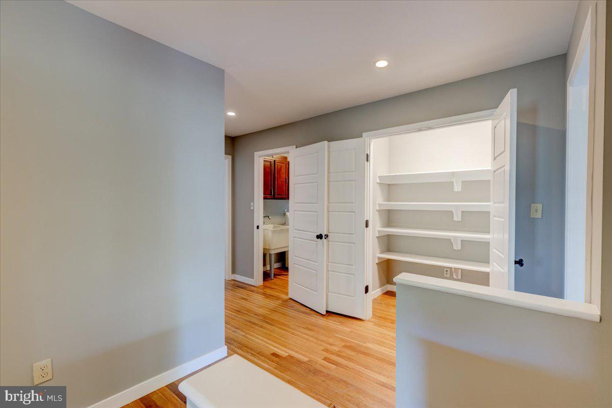 ADDISON HEIGHTS - Residential Lease