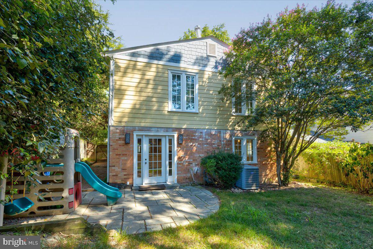 ADDISON HEIGHTS - Residential Lease