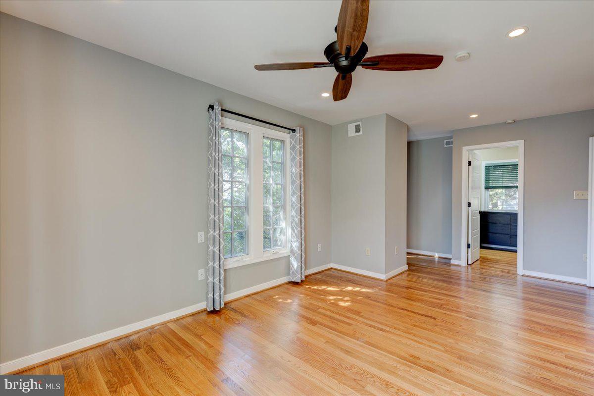ADDISON HEIGHTS - Residential Lease