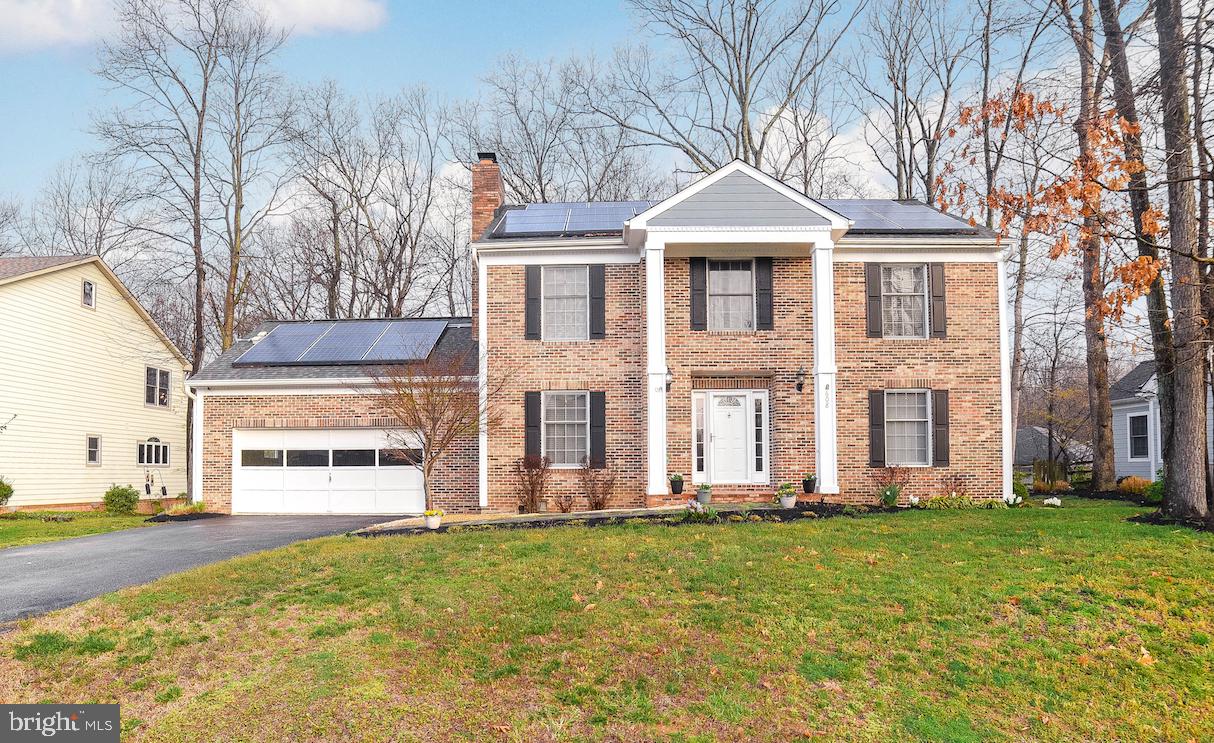 SELLER OFFERING 3% CLOSING ASSISTANCE (W/FPO). PHYSICAL DISTANCING WHILE MAINTAINING SOCIAL RELATIONSHIPS.  (THIS IS C21NM'S NEW MOTO)CHECK OUT THE VIRTUAL TOUR JUST UPLOADED TODAY. THIS HOUSE IS AMAZING. SPARKLING,  ALL NEW, 2 STORY COLONIAL. DON'T MISS OUT ON THIS AMAZING SINGLE FAMILY HOME IN THE PRESTIGIOUS HICKORY RIDGE NEIGHBORHOOD.  WALK INTO THE BRIGHT OPEN FOYER, WITH TILE FLOORS. THE FAMILY ROOM IS HARDWOOD, UPGRADED  CEILING FAN, WOOD BURNING FIREPLACE, AND BUILT IN BOOKSHELF..  THIS HOME HAS AN  ALL NEW KITCHEN. GRANITE COUNTERTOPS, ISLAND, NEW DOUBLE SINK, RECESSED LIGHTS, CROWN MOLDING, AND SLIDING DOOR WITH INSERT BLINDS.  THE SEPARATE LIVING ROOM AND SEPARATE DINING ROOM HAVE BRAND NEW FLOORS, CROWN MOLDING, CHAIR RAILS AND MORE.  THE SEPARATE LAUNDRY ROOM, HAS A BUILT IN SHELF FOR FOLDING YOUR LAUNDRY, LAUNDRY SINK,  AND ADDITIONAL  BUILT IN SHELVING FOR STORAGE. THE MASTER BEDROOM IS WIDE OPEN, BRAND NEW CARPET AND PAINT, CROWN MOLDING, CEILING FAN AND FAUX BLINDS.  THE MASTER BATH HAS BEAUTIFUL SKYLIGHTS, MOSAIC TILE, BUILT IN SHELVING IN THE SHOWER, TILE FLOORS, DOUBLE SINKS WITH GRANITE TOPS, AND  CUSTOM MIRRORS. THE ADDITIONAL BEDROOMS ARE VERY LARGE, WITH VERY DEEP CLOSETS. CROWN MOLDINGS, FAUX WOOD BLINDS AND SO MUCH MORE.  ENJOY THE PEACEFUL FENCED IN  BACKYARD. RELAX ON THE DECK OR IN THE HOT TUB(SOLD AS IS). THIS IS AN AMAZING HOME THAT CAN BE YOURS.  WALKING DISTANCE TO AMAZING RESTAURANTS, THE THEATER AND BOUTIQUE SHOPPING. TAKE A LOOK  BEFORE ITS TO LATE.