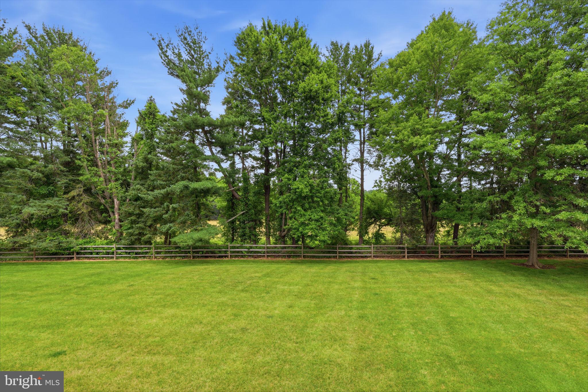 CENTER POINT FARM - Residential