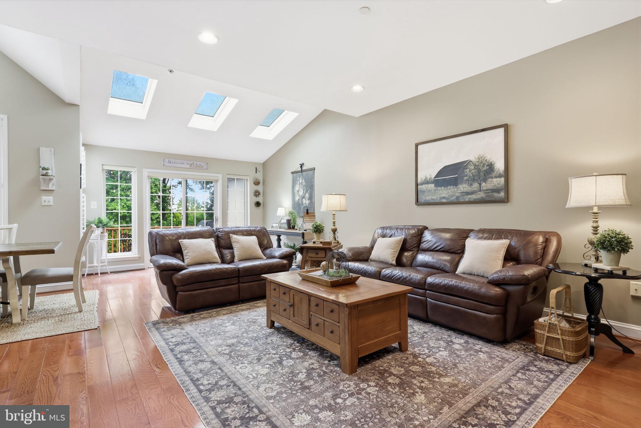 CENTER POINT FARM - Residential