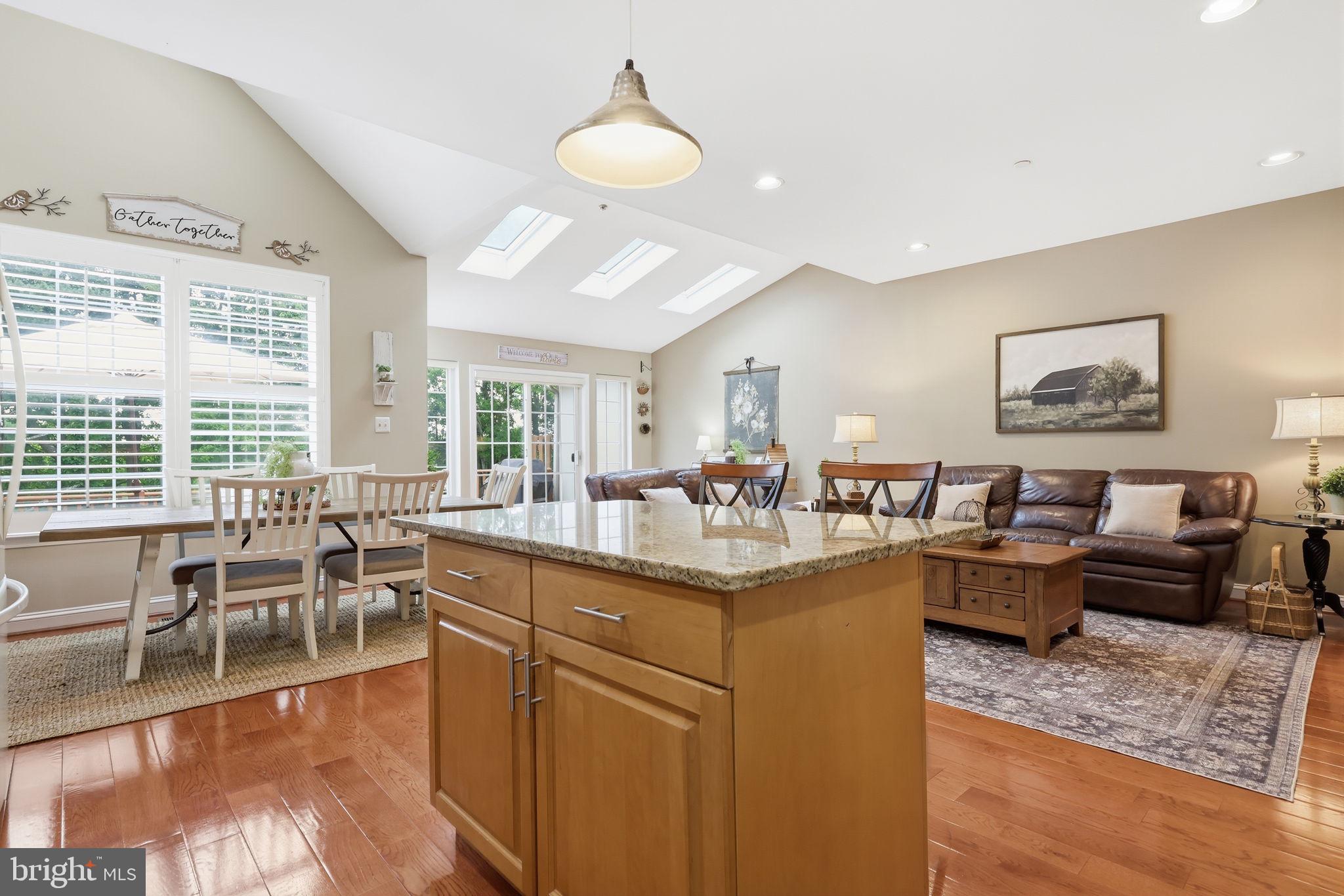 CENTER POINT FARM - Residential