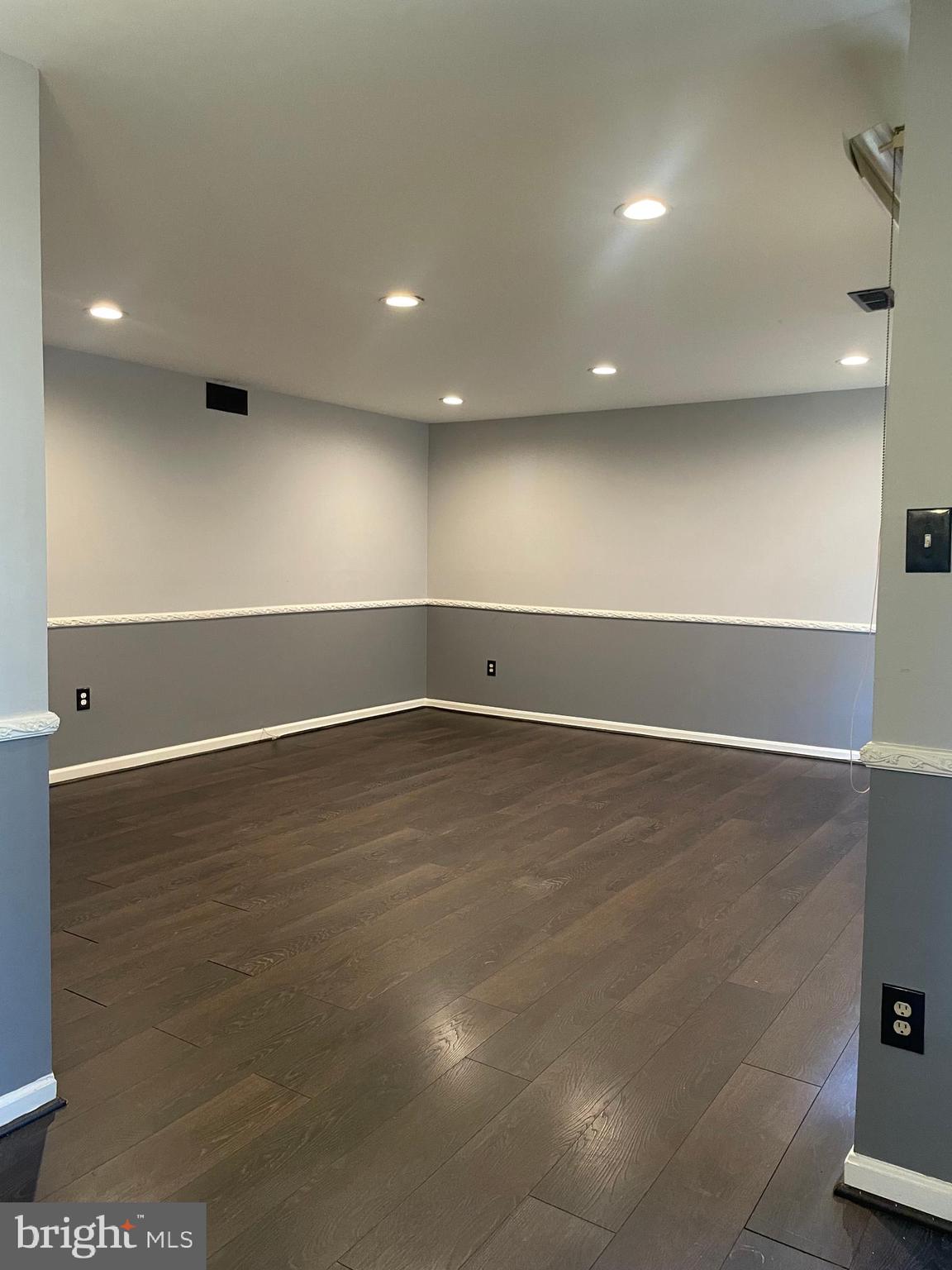 HOLLY HILL CONDOMINIUMS - Residential