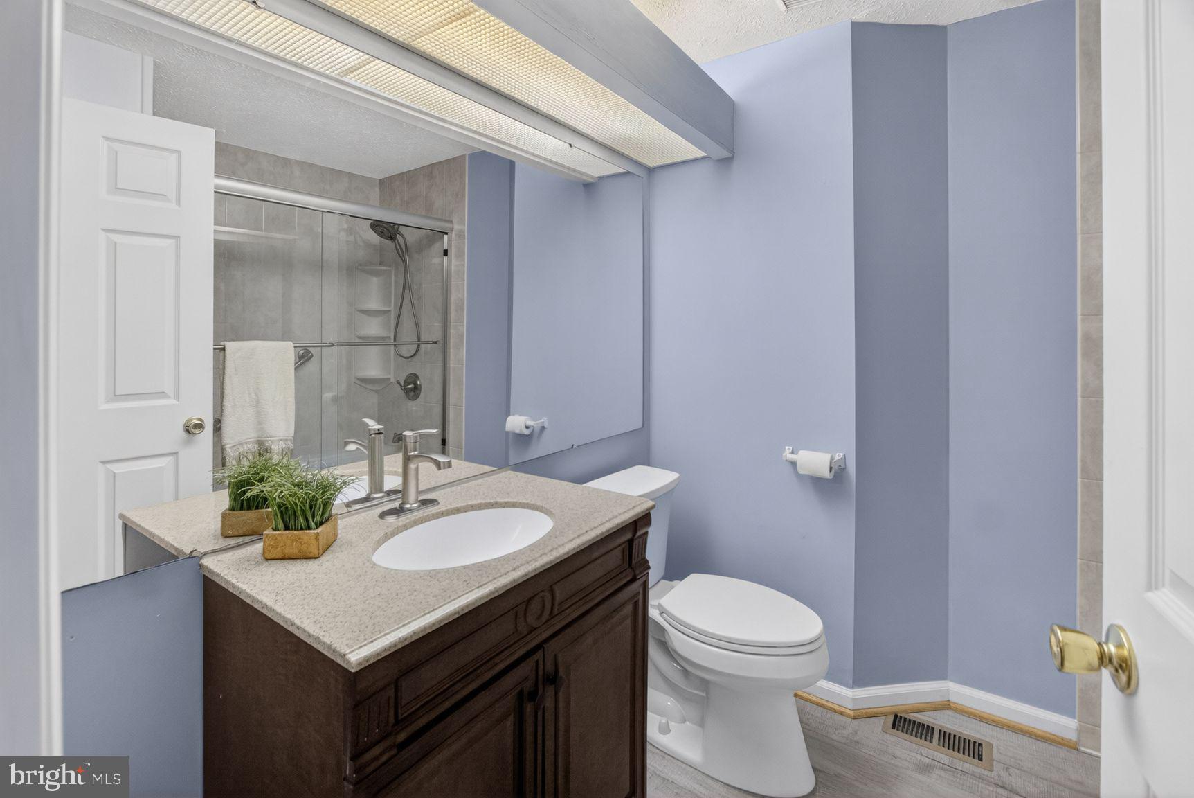 SADDLE CREEK - Residential