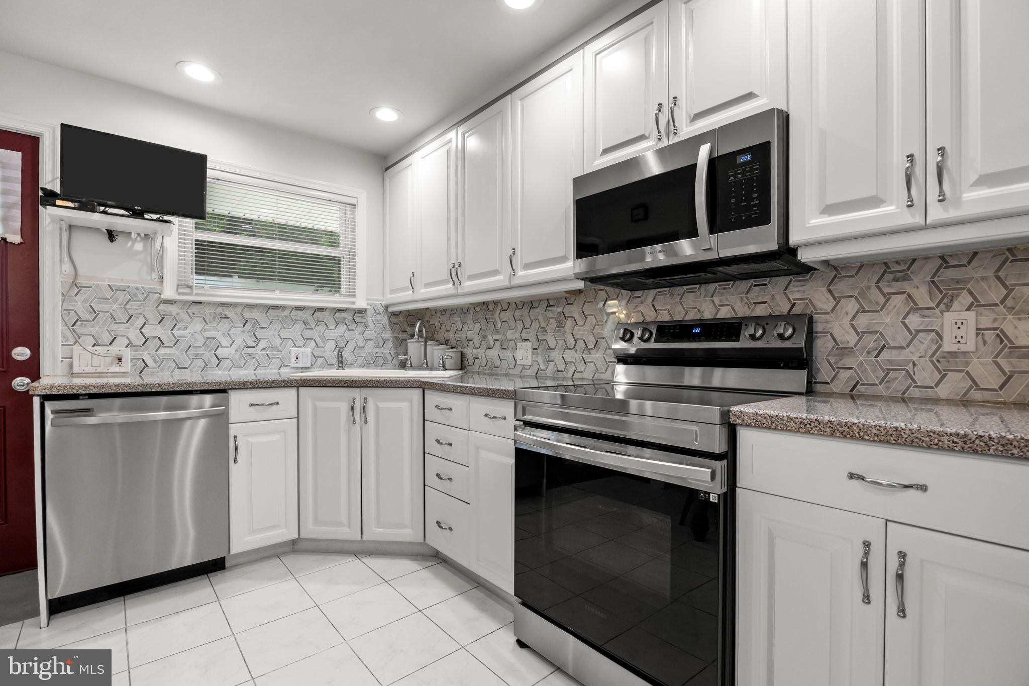 ELKINS PARK - Residential