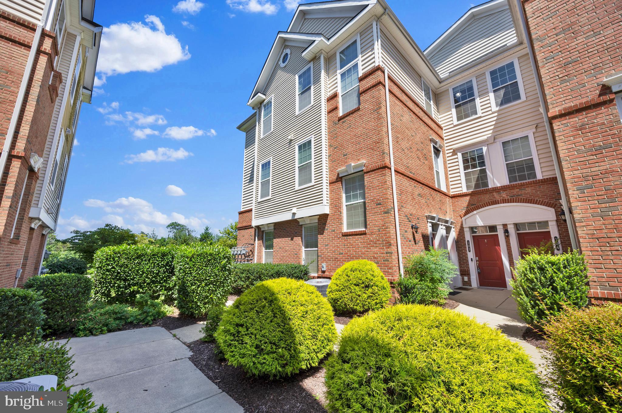 RIDGES AT LOUDOUN VALLEY - Residential