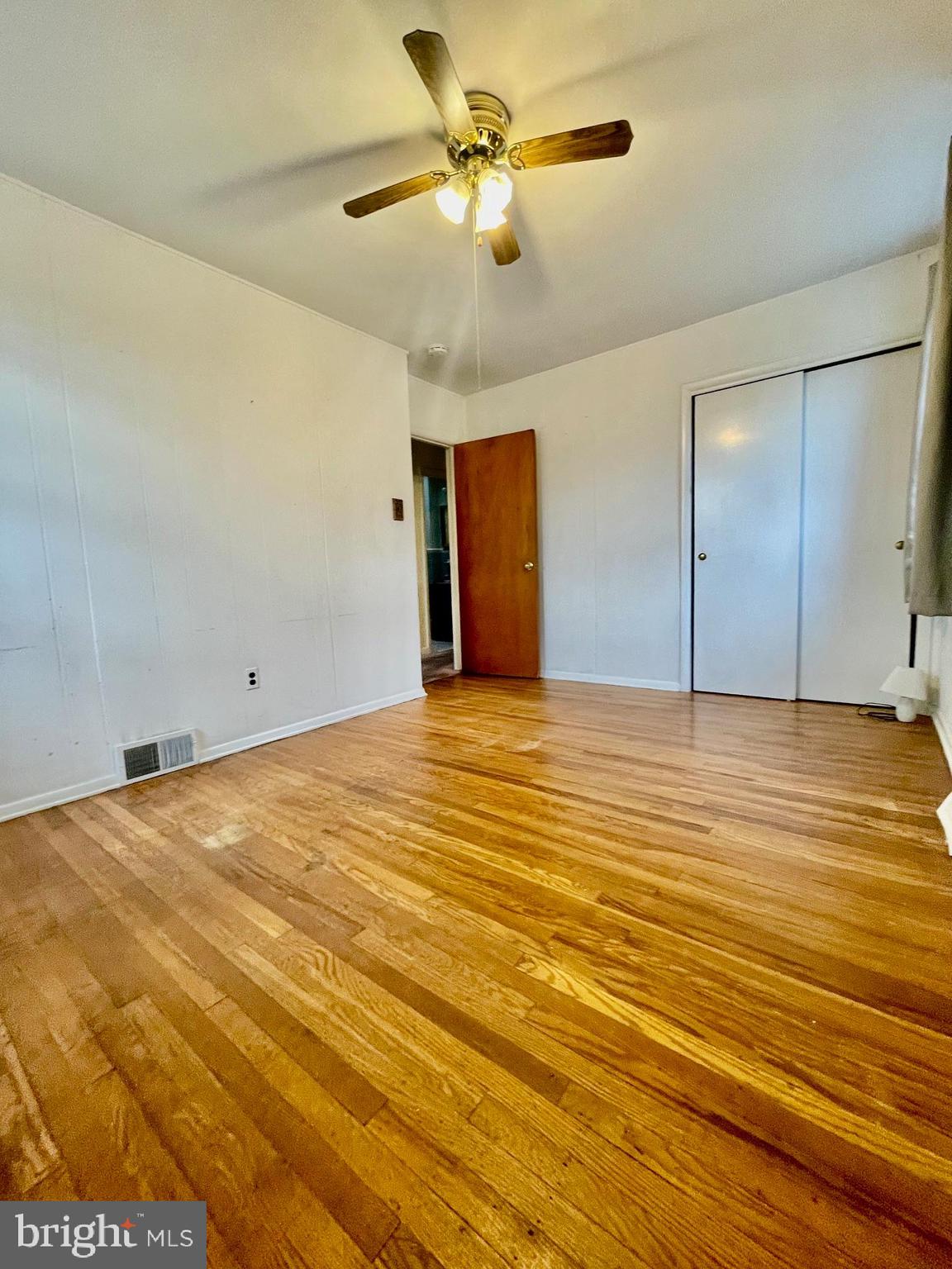 FOX CHASE - Residential
