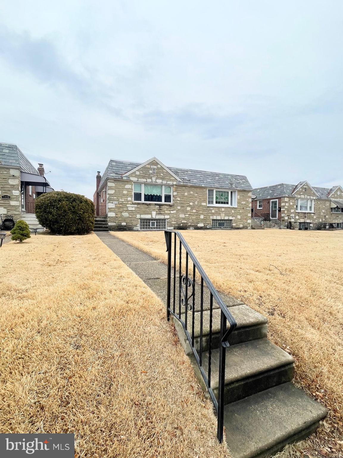 FOX CHASE - Residential