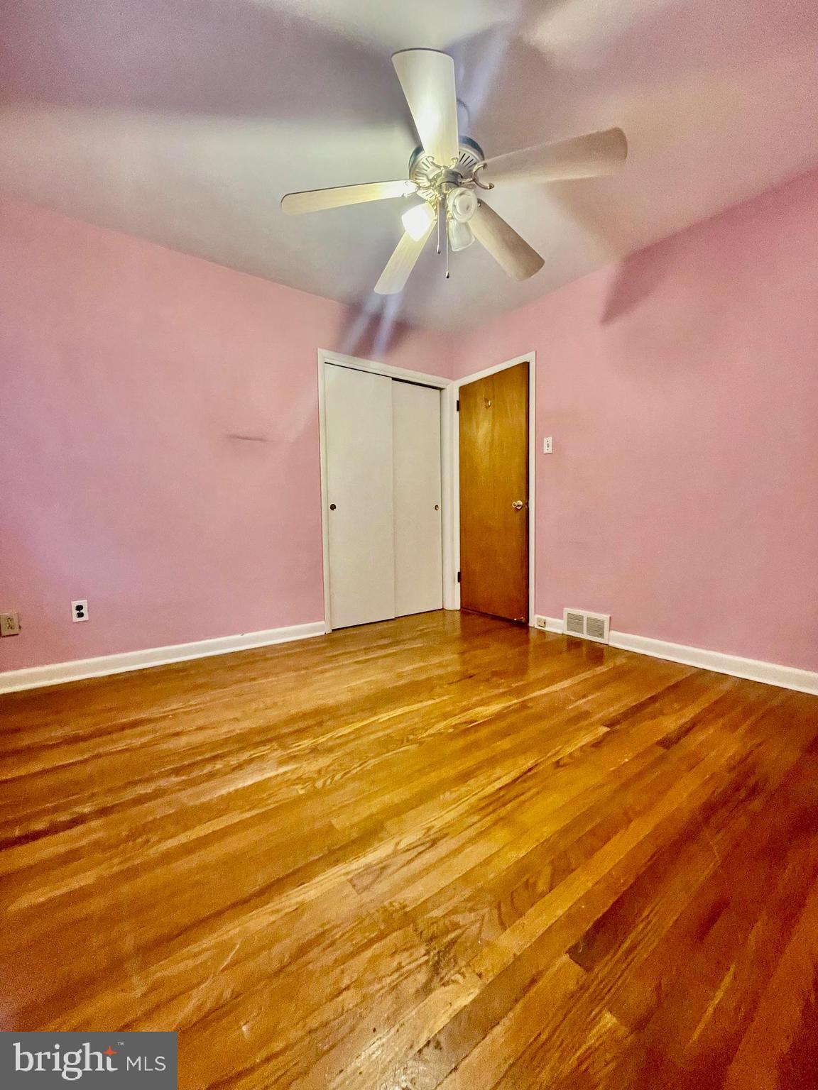 FOX CHASE - Residential