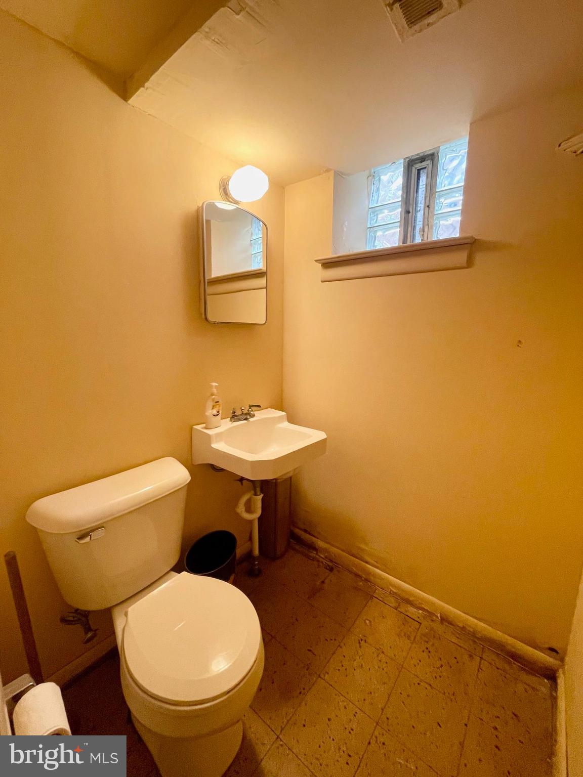 FOX CHASE - Residential