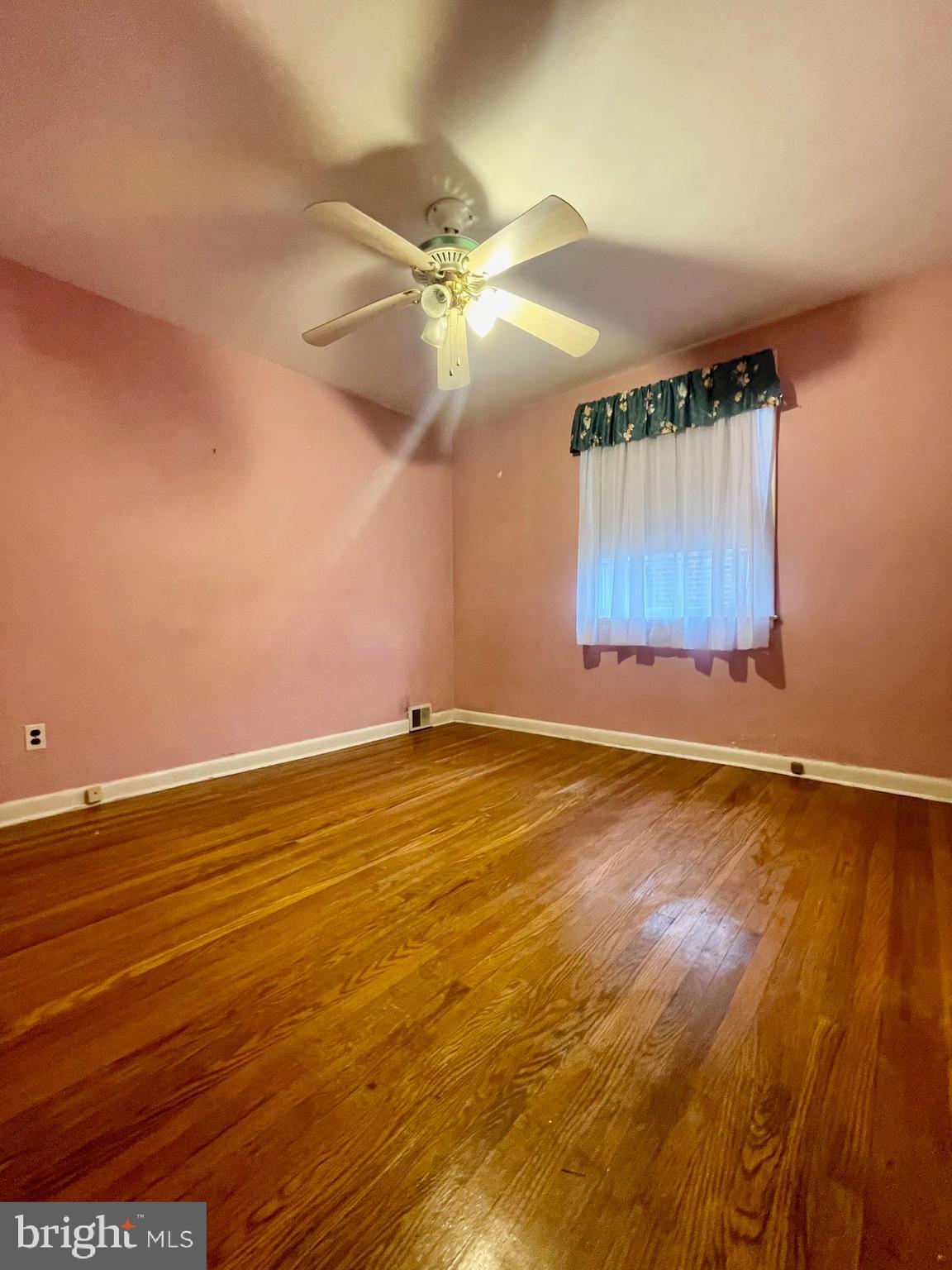 FOX CHASE - Residential