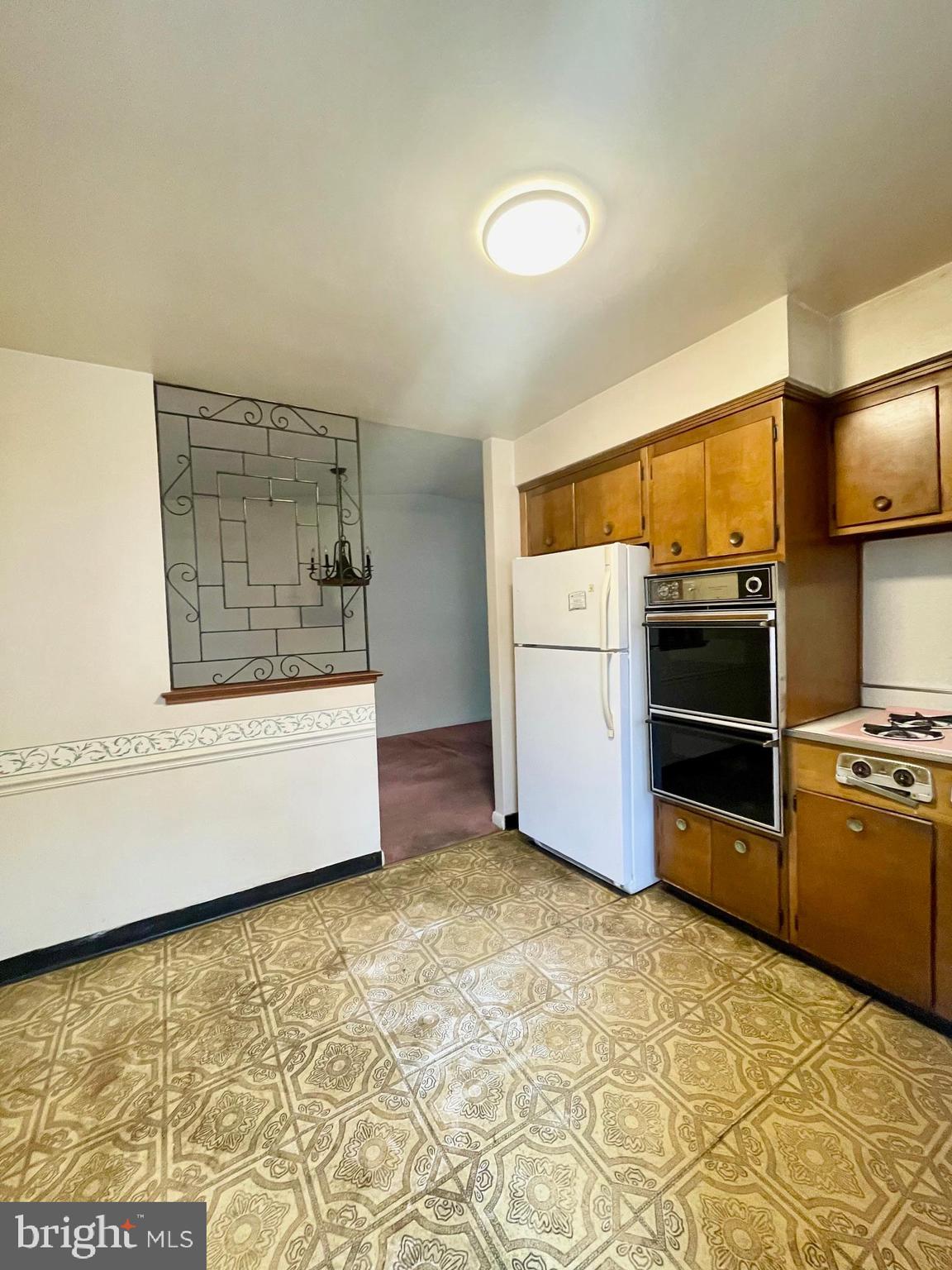 FOX CHASE - Residential