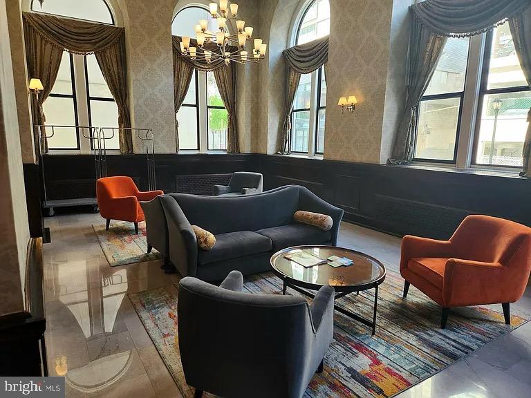CENTER CITY - Residential