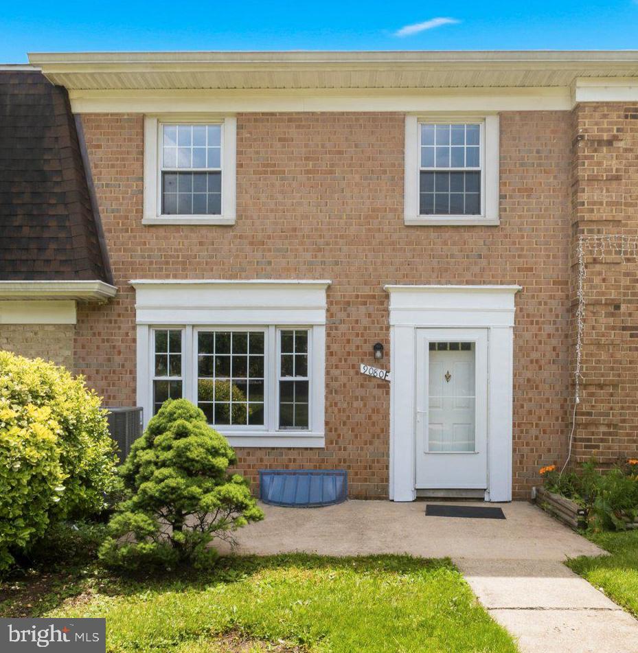 NORTH LAUREL PARK - Residential