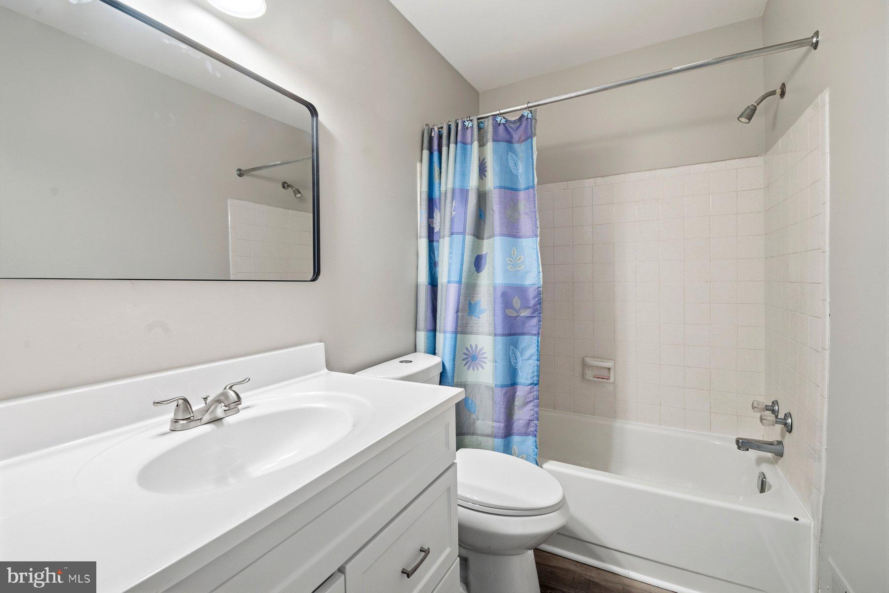 NORTH LAUREL PARK - Residential