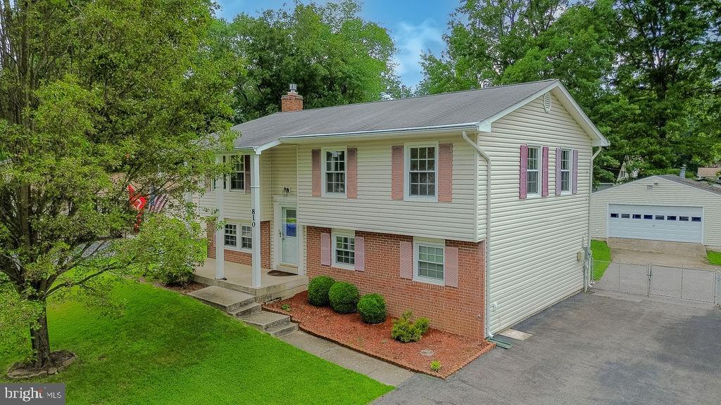 ST CHARLES - CARRINGTON - Residential