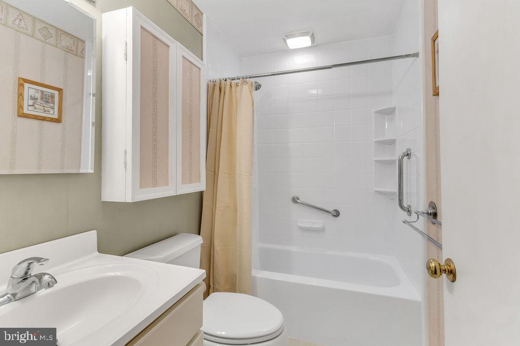 ST CHARLES - CARRINGTON - Residential