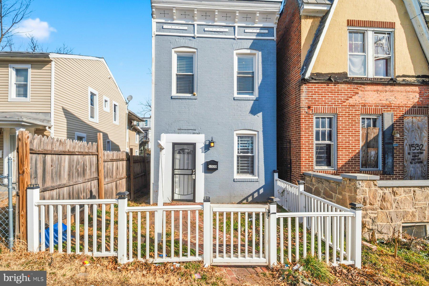 Good 3 bed 2.5 bath, Great for an investor, Property being SOLD AS-IS