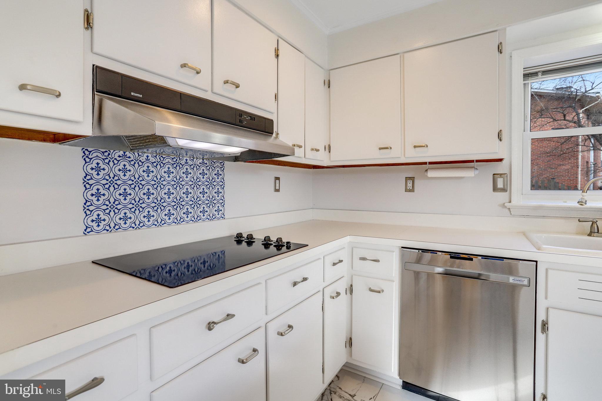 SYLVAN HILLS - Residential Lease
