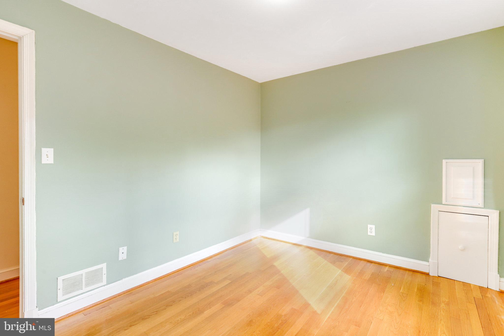 SYLVAN HILLS - Residential Lease