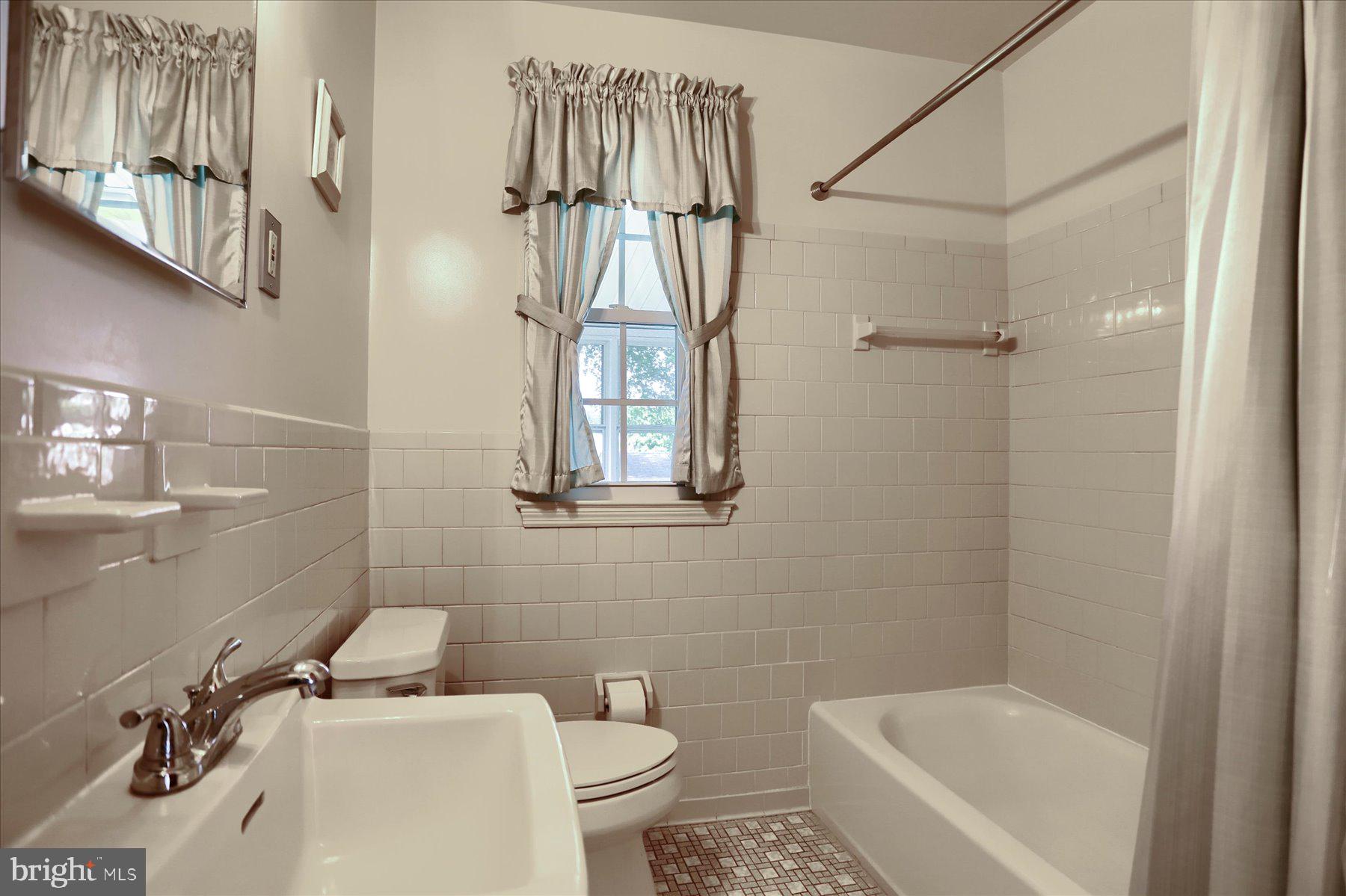 FERNDALE FARMS - Residential