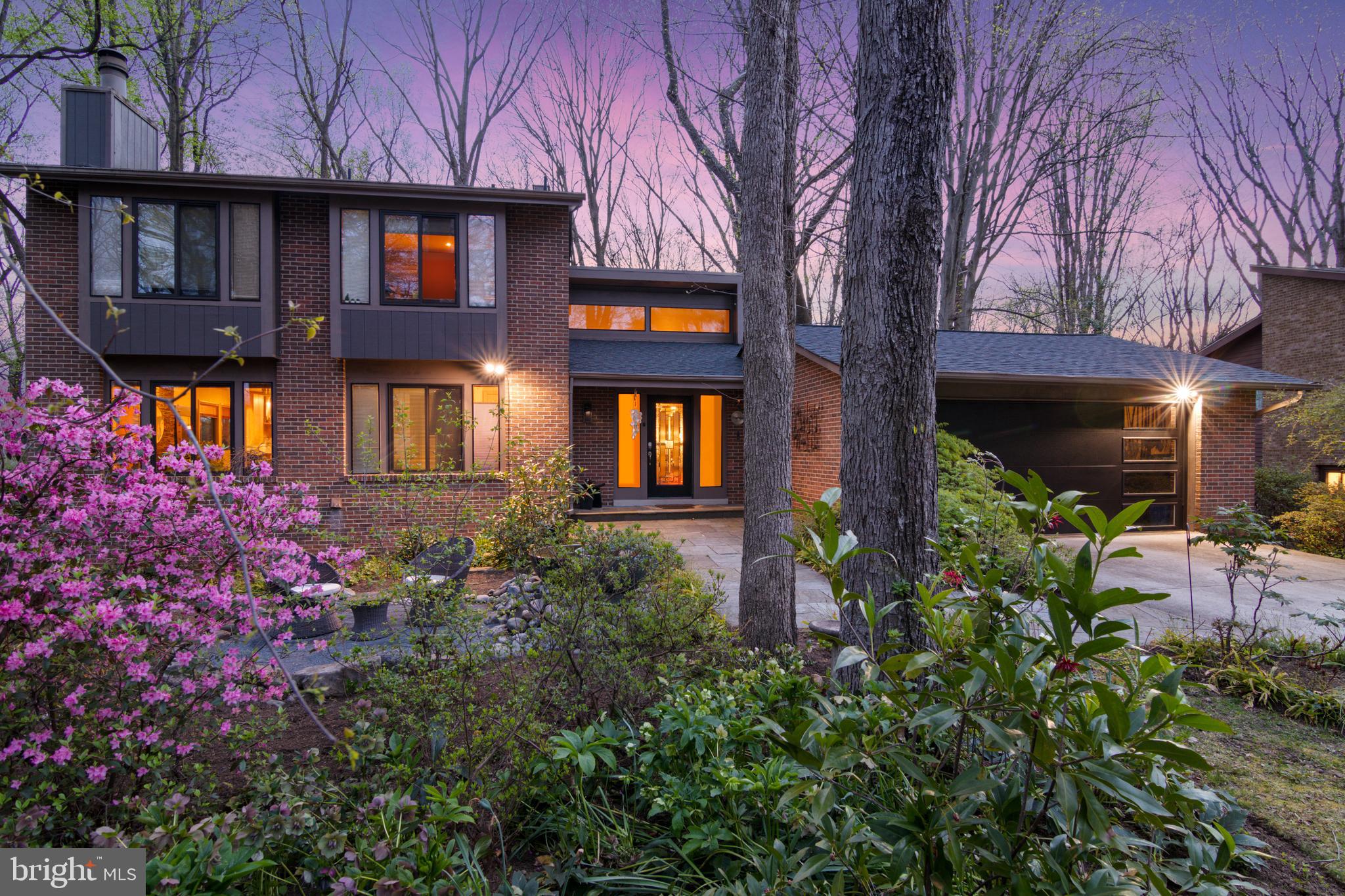 CONGRESSIONAL COUNTRY CLUB ESTATES - Residential