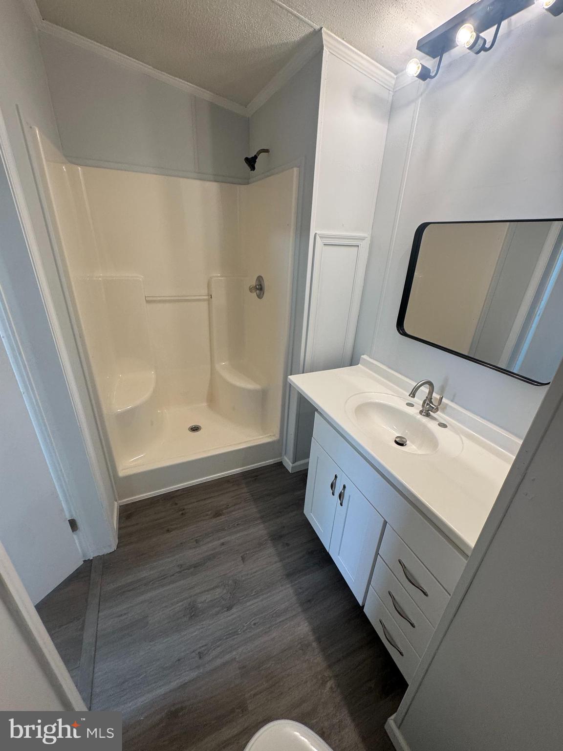 LISA LAKE MBH PARK - Residential