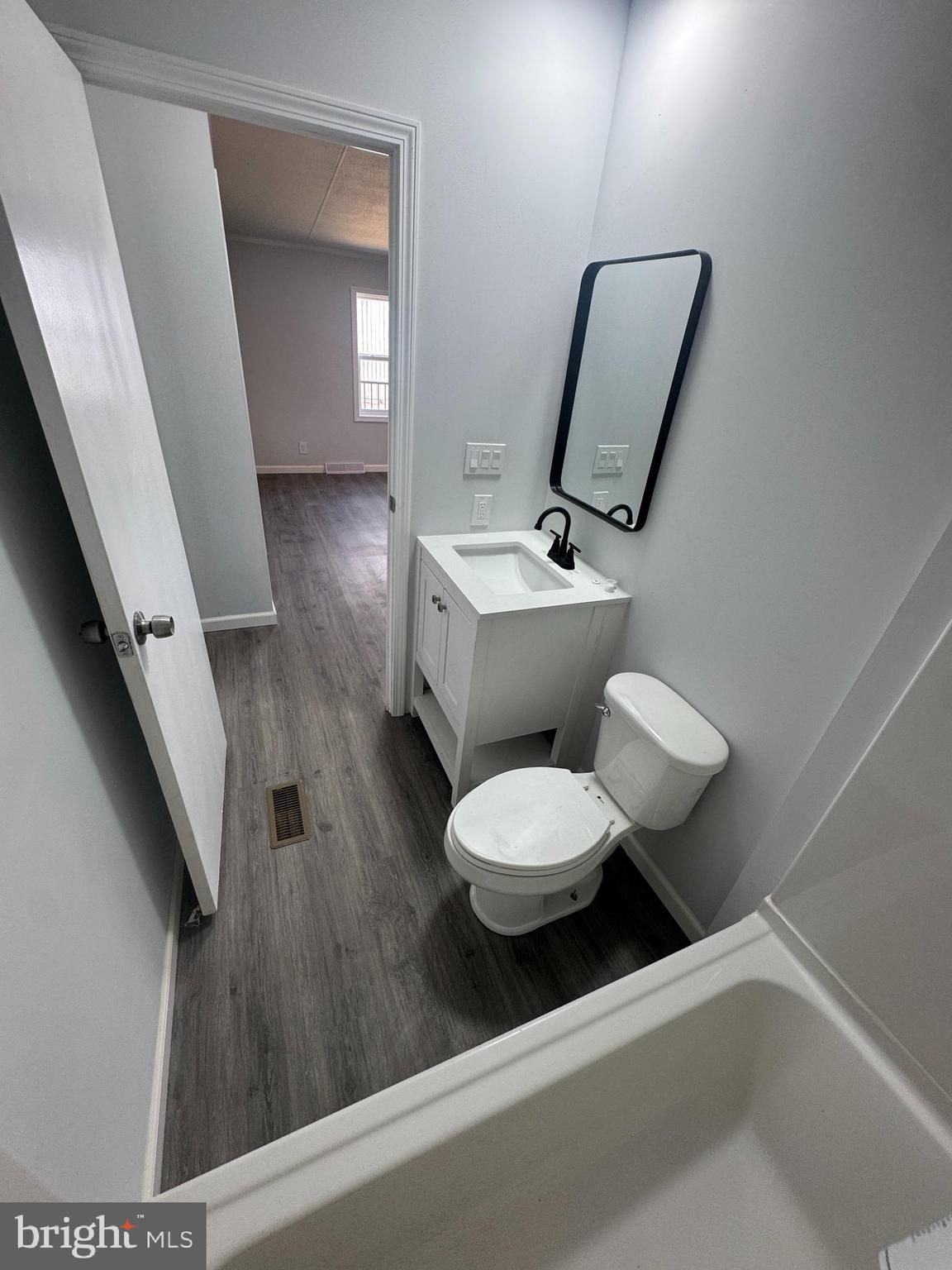 LISA LAKE MBH PARK - Residential
